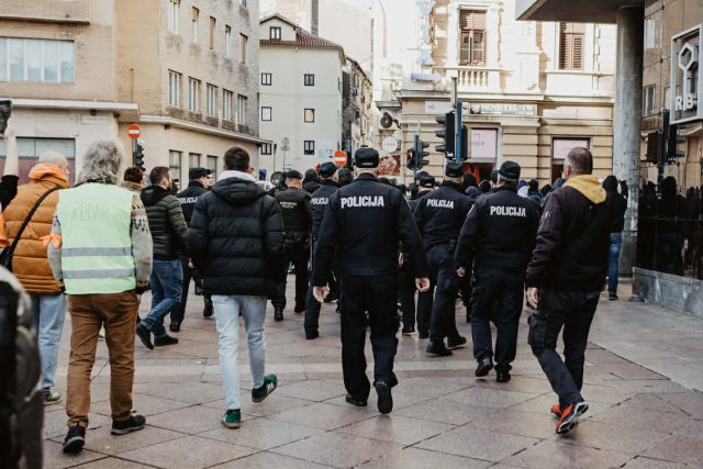 235c80e5 831a 4d27 8842 420b9eb233a5