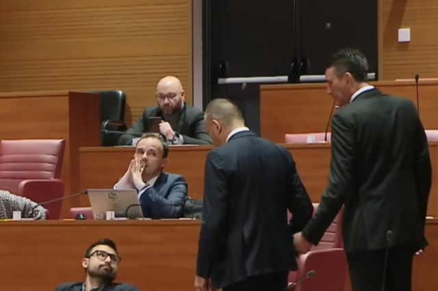 24e1f640e22efc745915