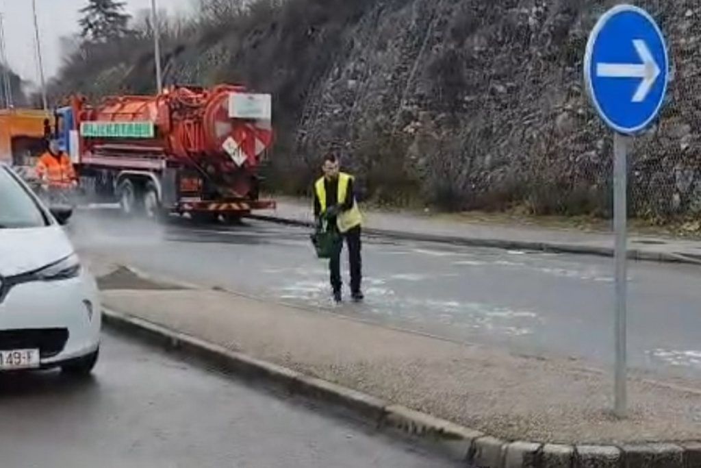 Ciscenje ceste na Rujevici