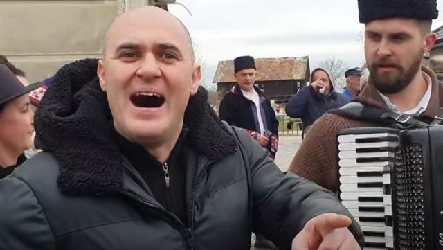 174d56ac 5493 4a35 8eba 84dad2334c72