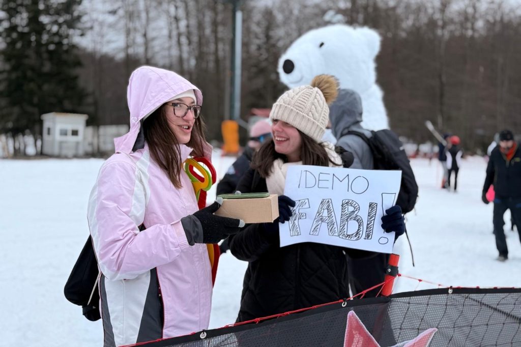 7c424253 0735 43e7 ae8a 1c6ec8d32d7a