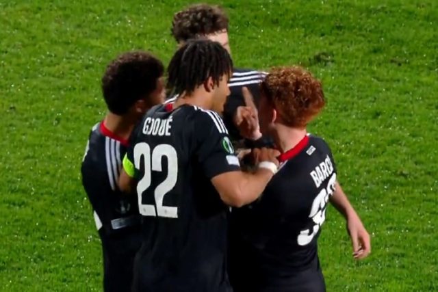 7b5fa962 8b23 44e7 a1a5 ec788b212a43