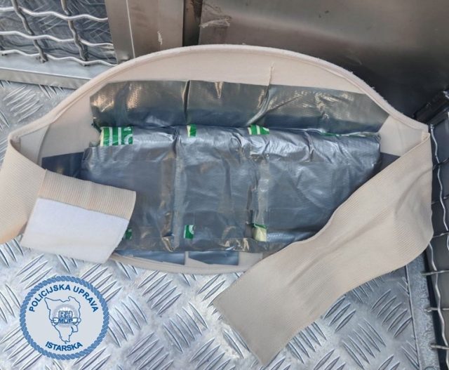 20036a9d 2a37 4a3b 9823 1c7af4e8be0a