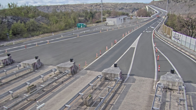 71472dde ef50 4aae 9d82 5e559a1865dc