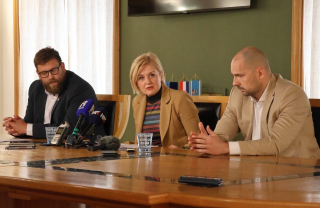 Rincic Vivoda i Milakovic na konferenciji za novinare 6